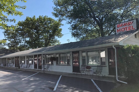 Bambi Motel exterior